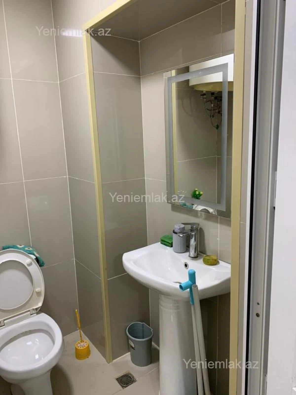 Satılır 3 otaqlı köhnə tikili 90 m²