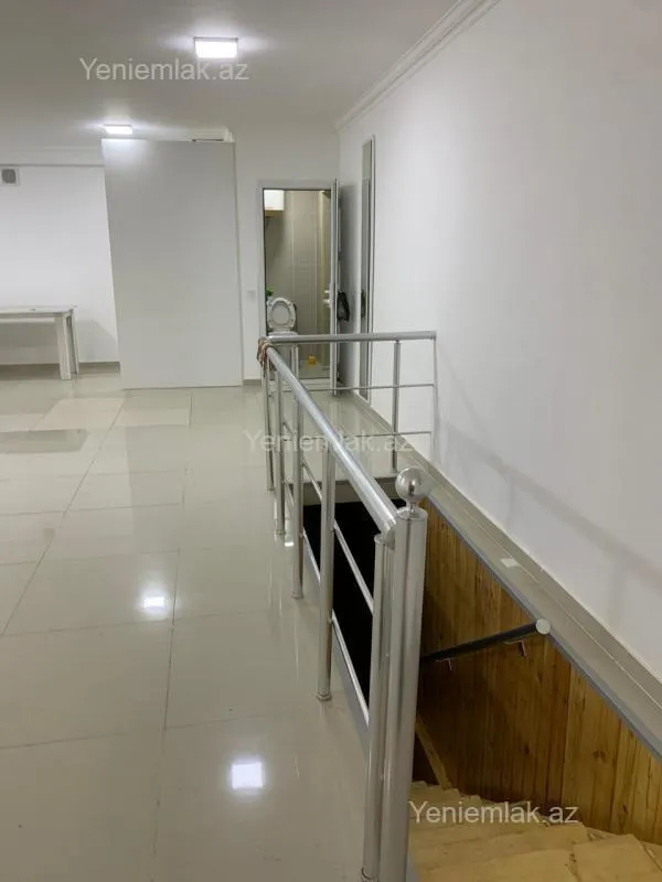 Satılır 3 otaqlı köhnə tikili 90 m²