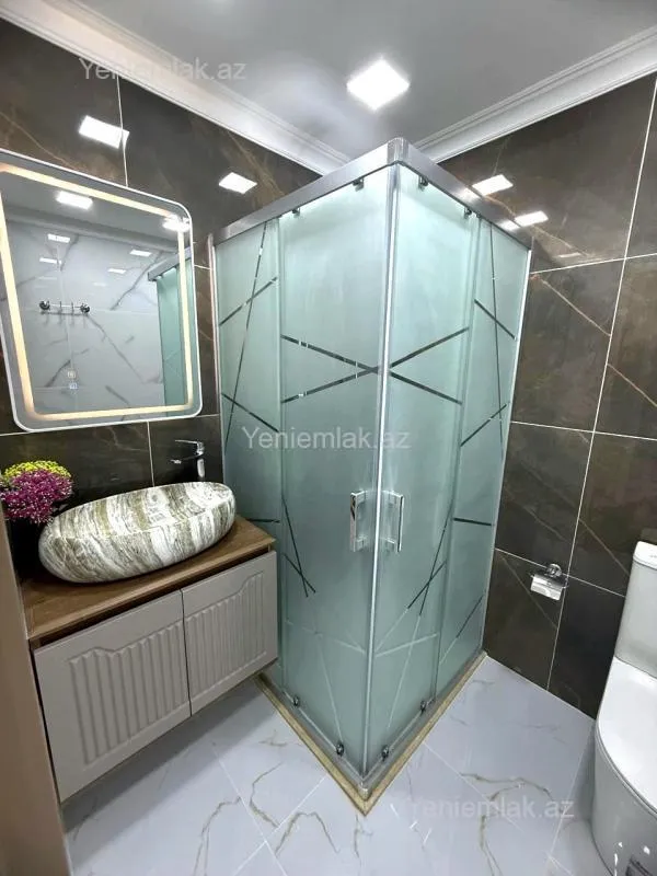 Satılır 3 otaqlı yeni tikili 127 m²