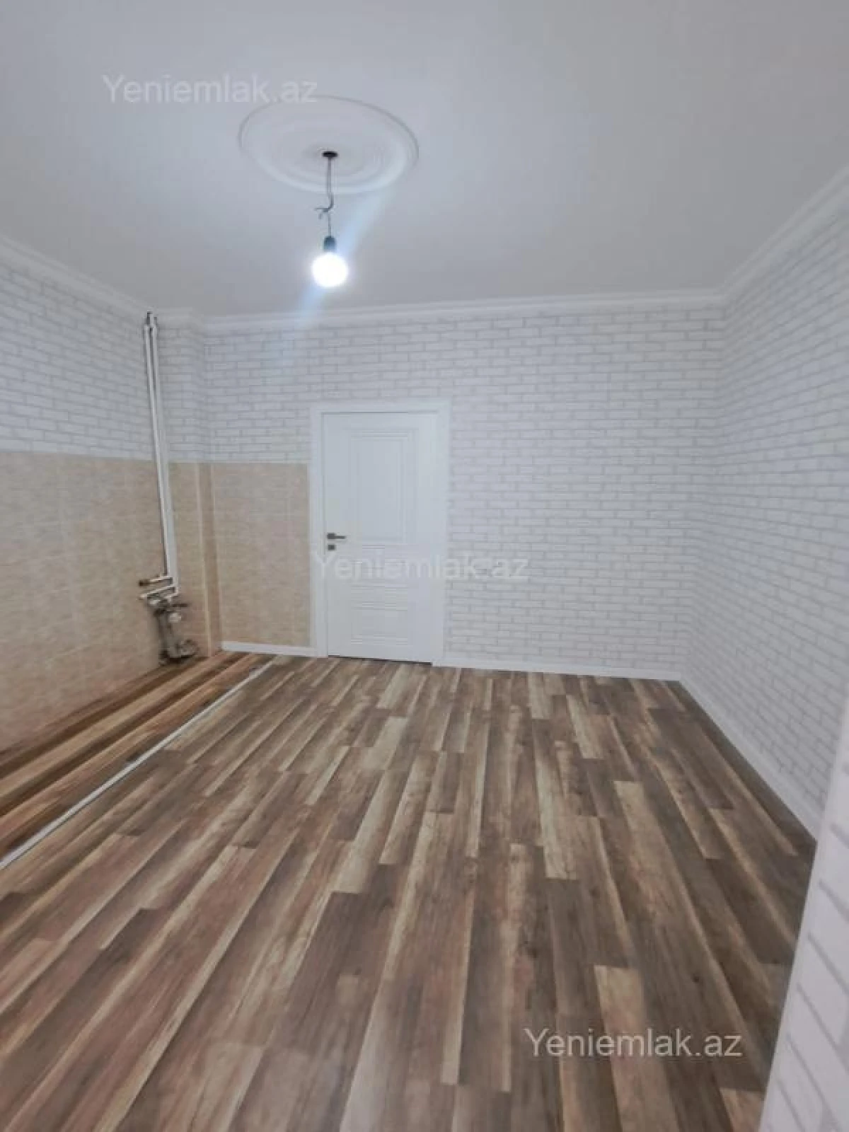 Satılır 3 otaqlı köhnə tikili 80 m²