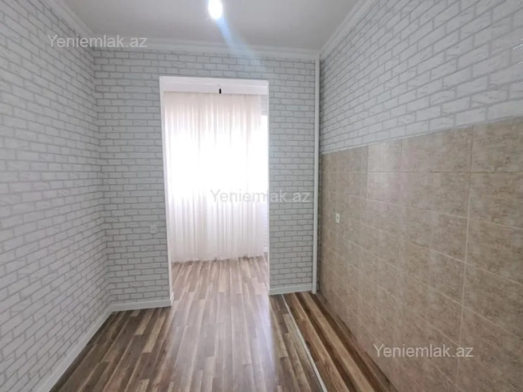 Satılır 3 otaqlı köhnə tikili 80 m²