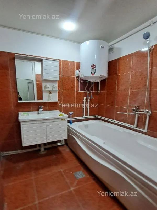 Satılır 3 otaqlı köhnə tikili 80 m²