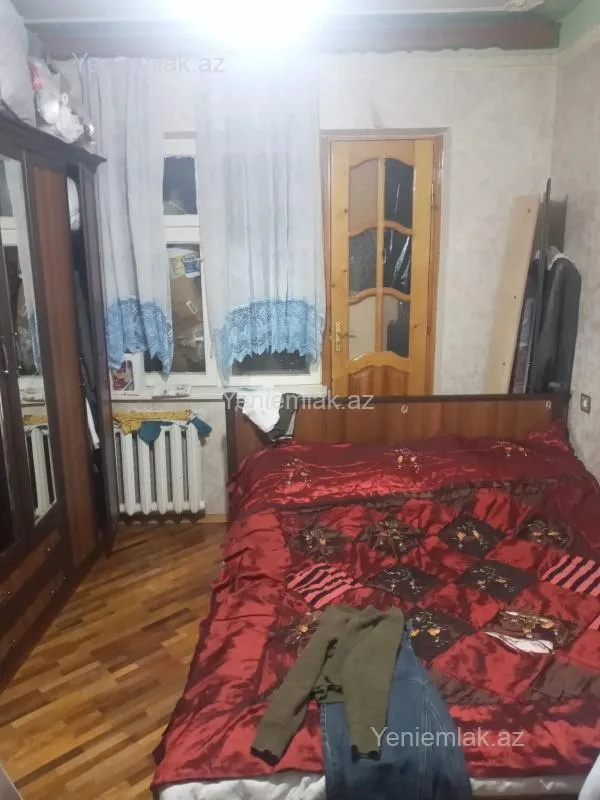 Satılır 2 otaqlı köhnə tikili 60 m²