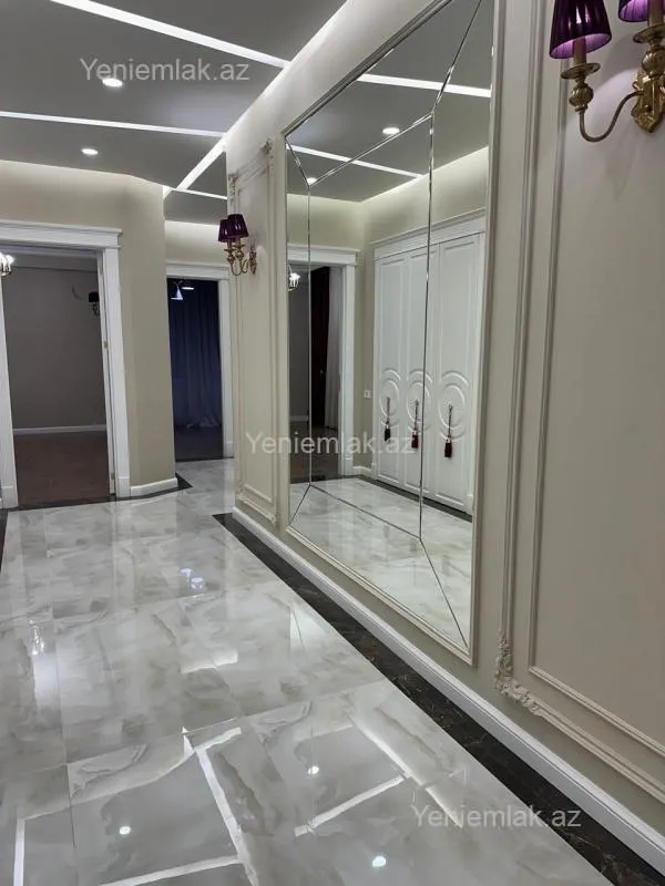 Satılır 3 otaqlı yeni tikili 90 m²