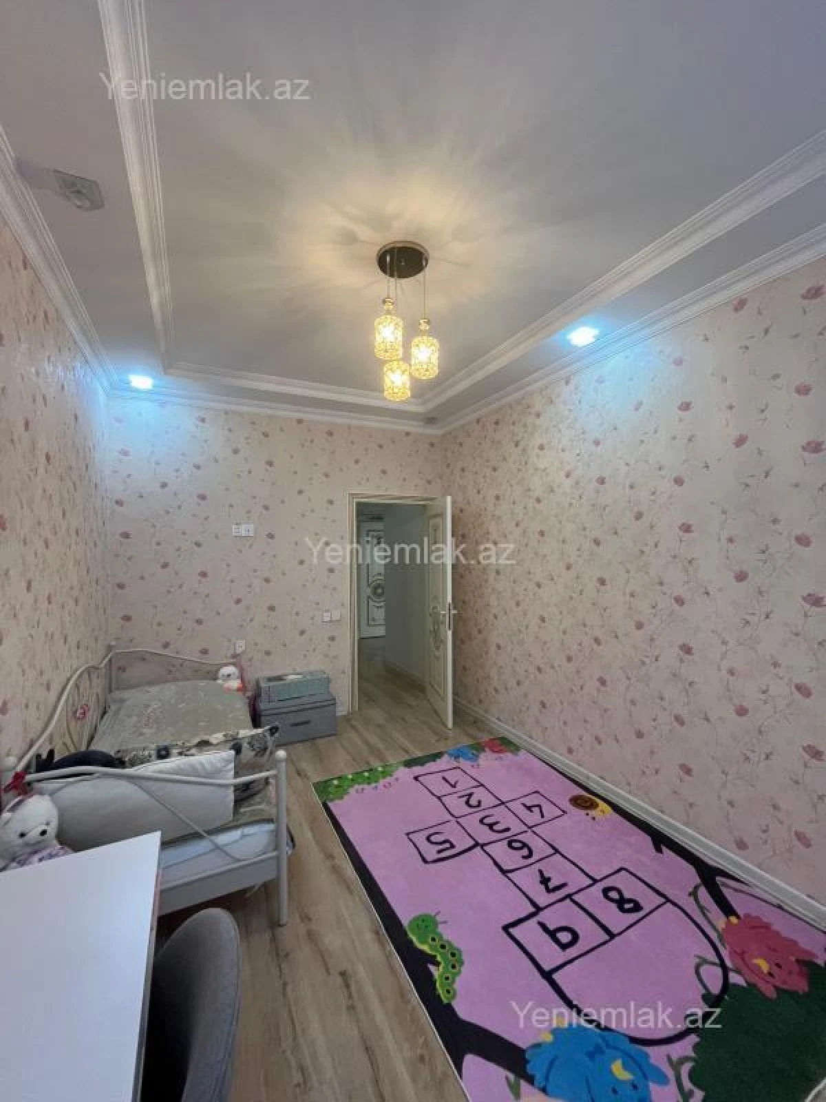 Satılır 3 otaqlı yeni tikili 90 m²