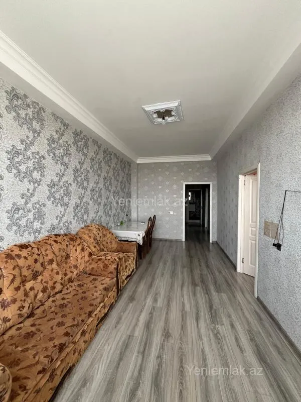 Satılır 3 otaqlı yeni tikili 70 m²