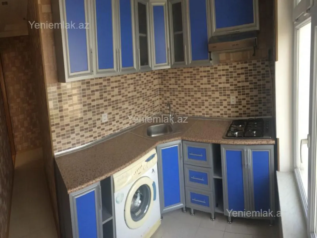 Satılır 1 otaqlı köhnə tikili 35 m²