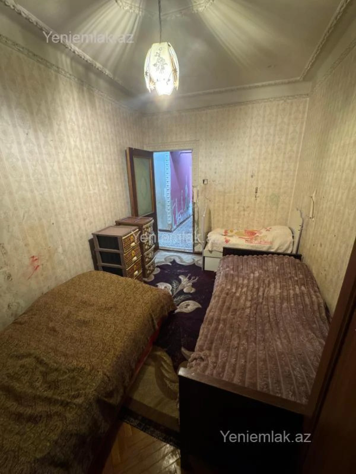 Satılır 3 otaqlı köhnə tikili 90 m²