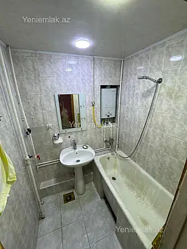 Satılır 3 otaqlı köhnə tikili 90 m² — Bakı, Nizami 3 otaq 90.00 m²