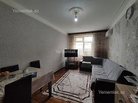 Satılır 3 otaqlı köhnə tikili 75 m²