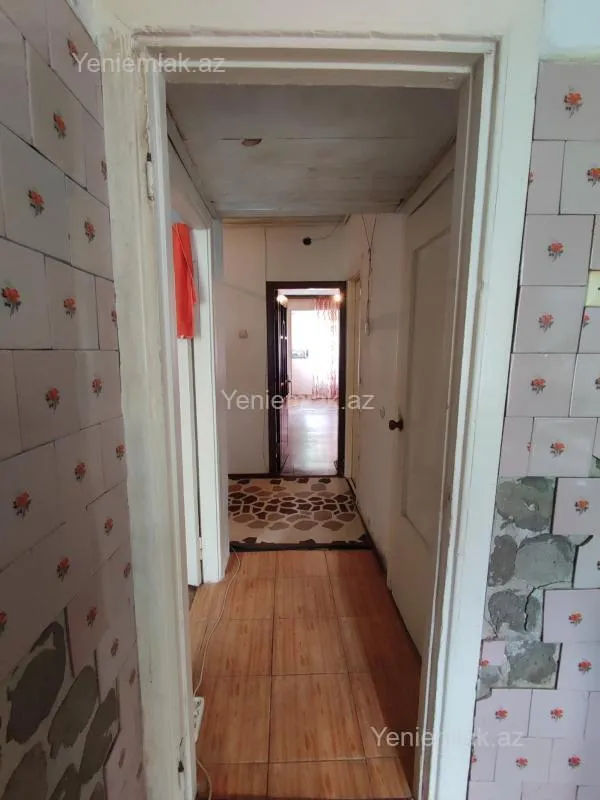 Satılır 3 otaqlı köhnə tikili 75 m²