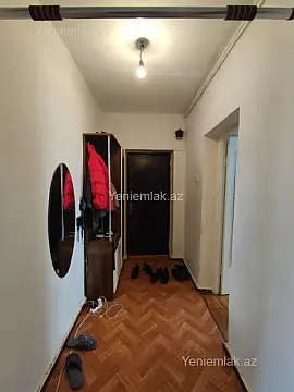 Satılır 3 otaqlı köhnə tikili 75 m²
