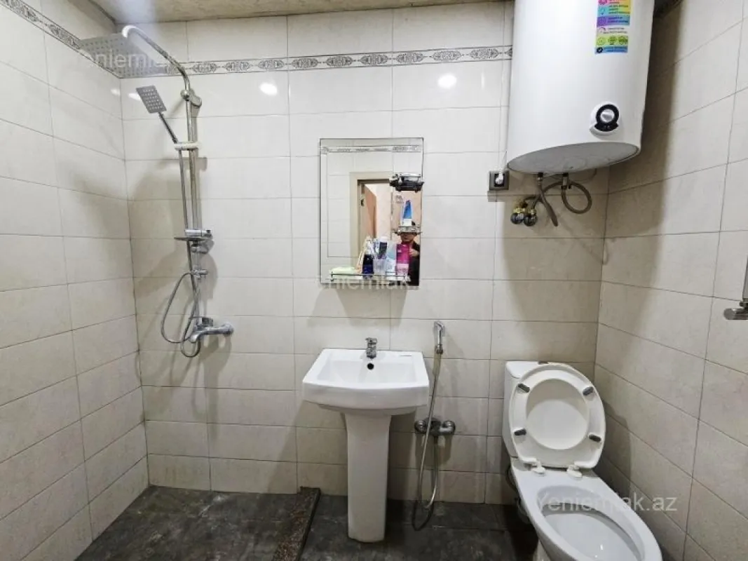 Satılır 3 otaqlı yeni tikili 76 m²