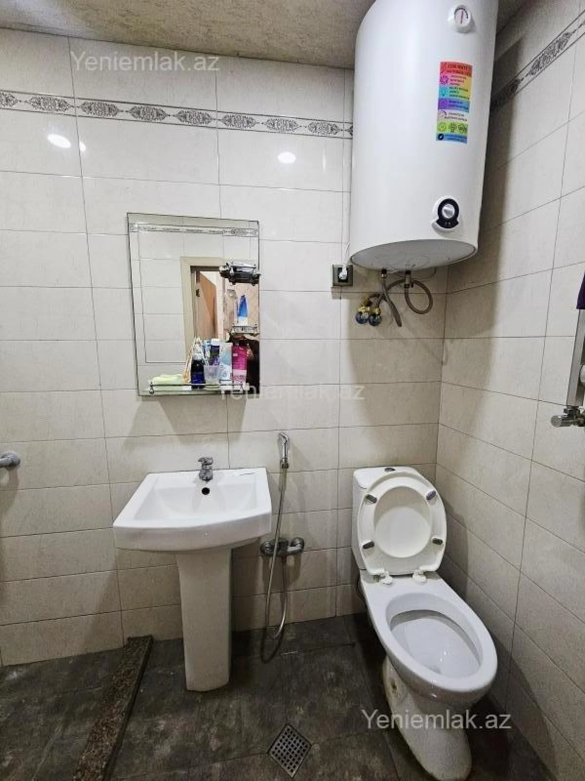 Satılır 3 otaqlı yeni tikili 76 m²