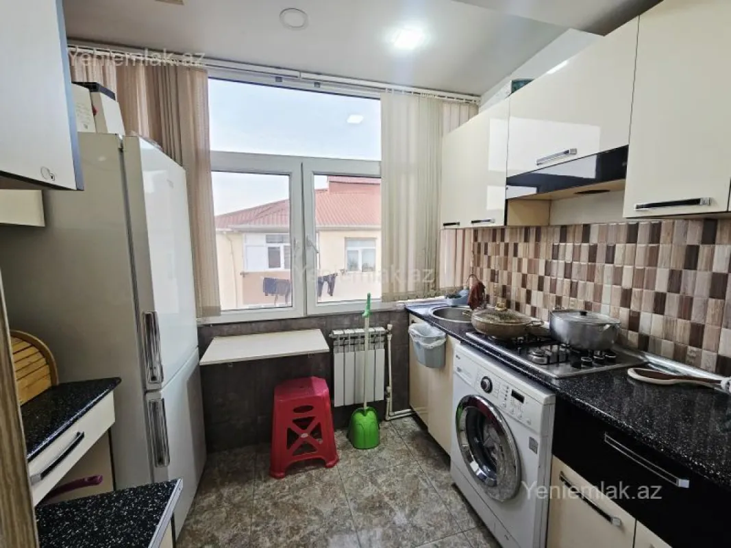 Satılır 3 otaqlı yeni tikili 76 m²