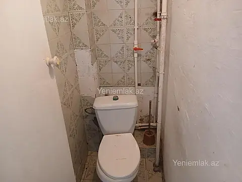 Satılır 2 otaqlı köhnə tikili 52 m²