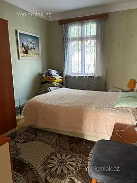Satılır 3 otaqlı köhnə tikili 60 m²