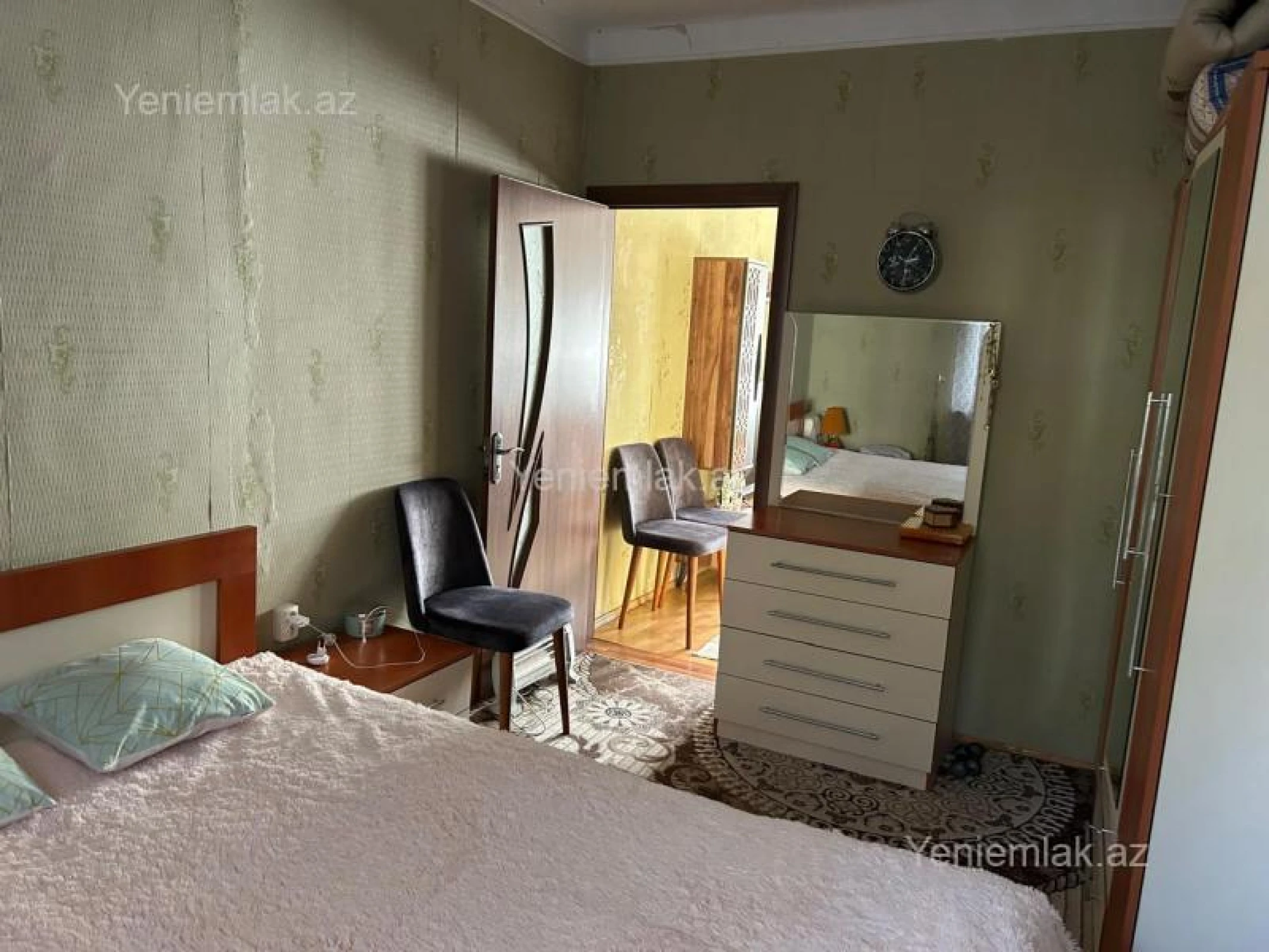 Satılır 3 otaqlı köhnə tikili 60 m²