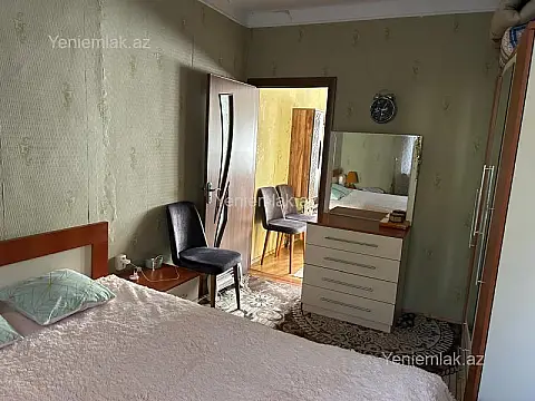 Satılır 3 otaqlı köhnə tikili 60 m²