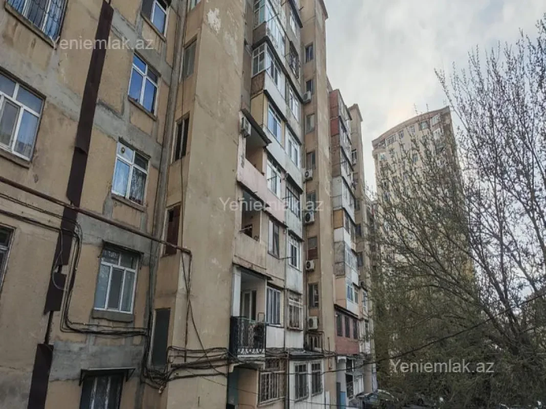 Satılır 3 otaqlı köhnə tikili 80 m²