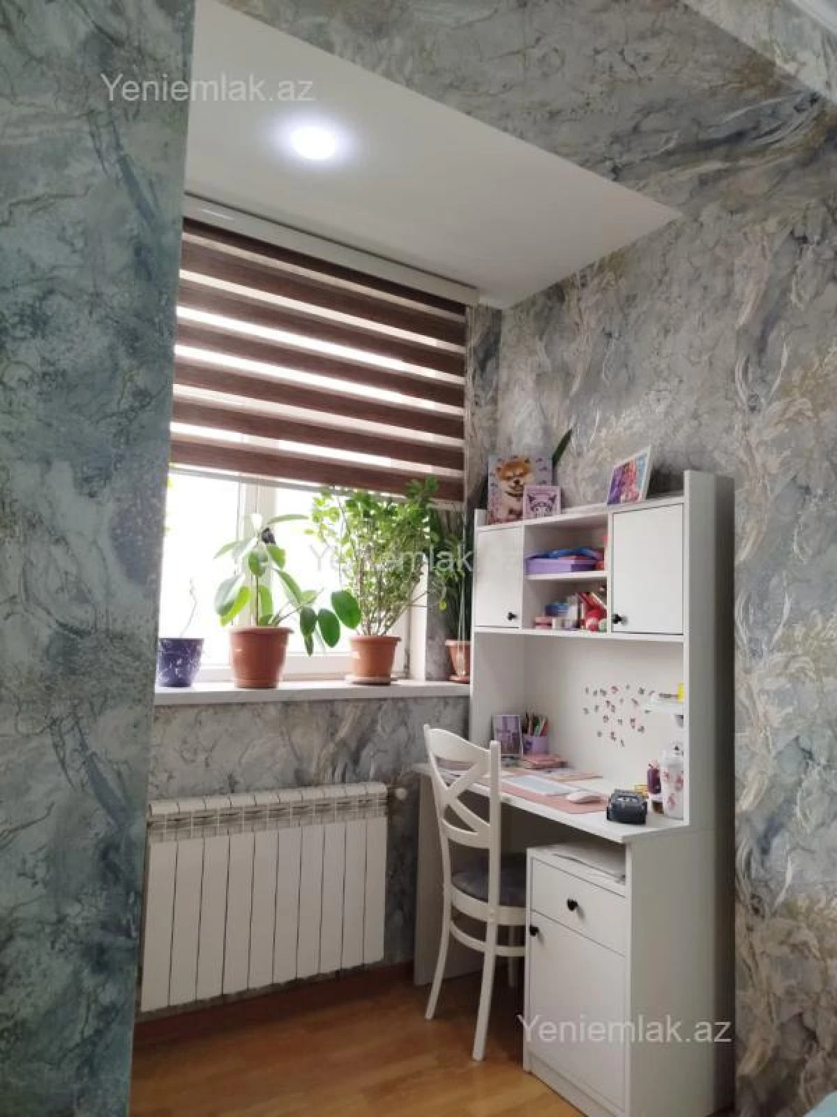 Satılır 2 otaqlı köhnə tikili 40 m²
