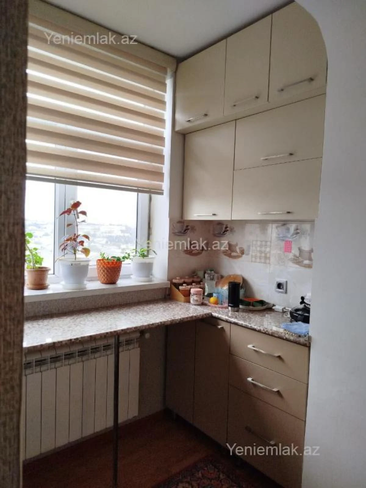 Satılır 2 otaqlı köhnə tikili 40 m²