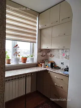 Satılır 2 otaqlı köhnə tikili 40 m²