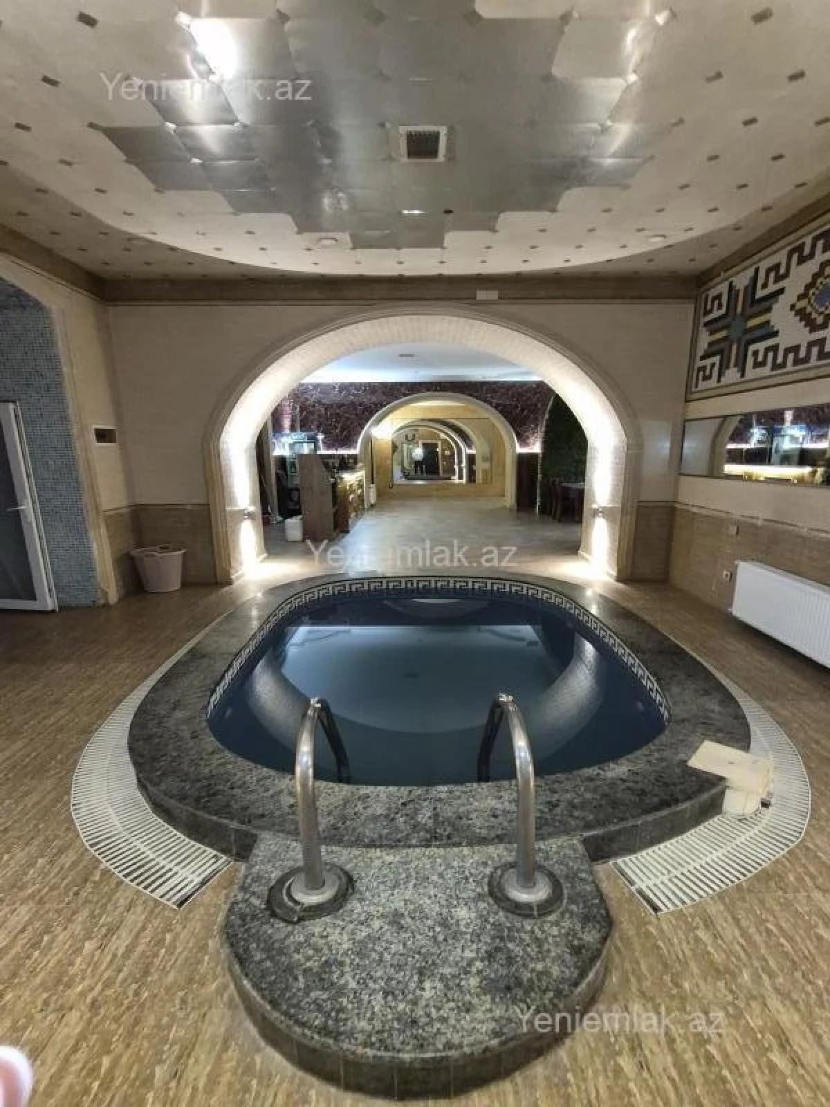 Satılır 7 otaqlı obyekt 250 m²