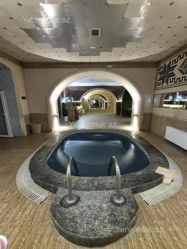 Satılır 7 otaqlı obyekt 250 m²