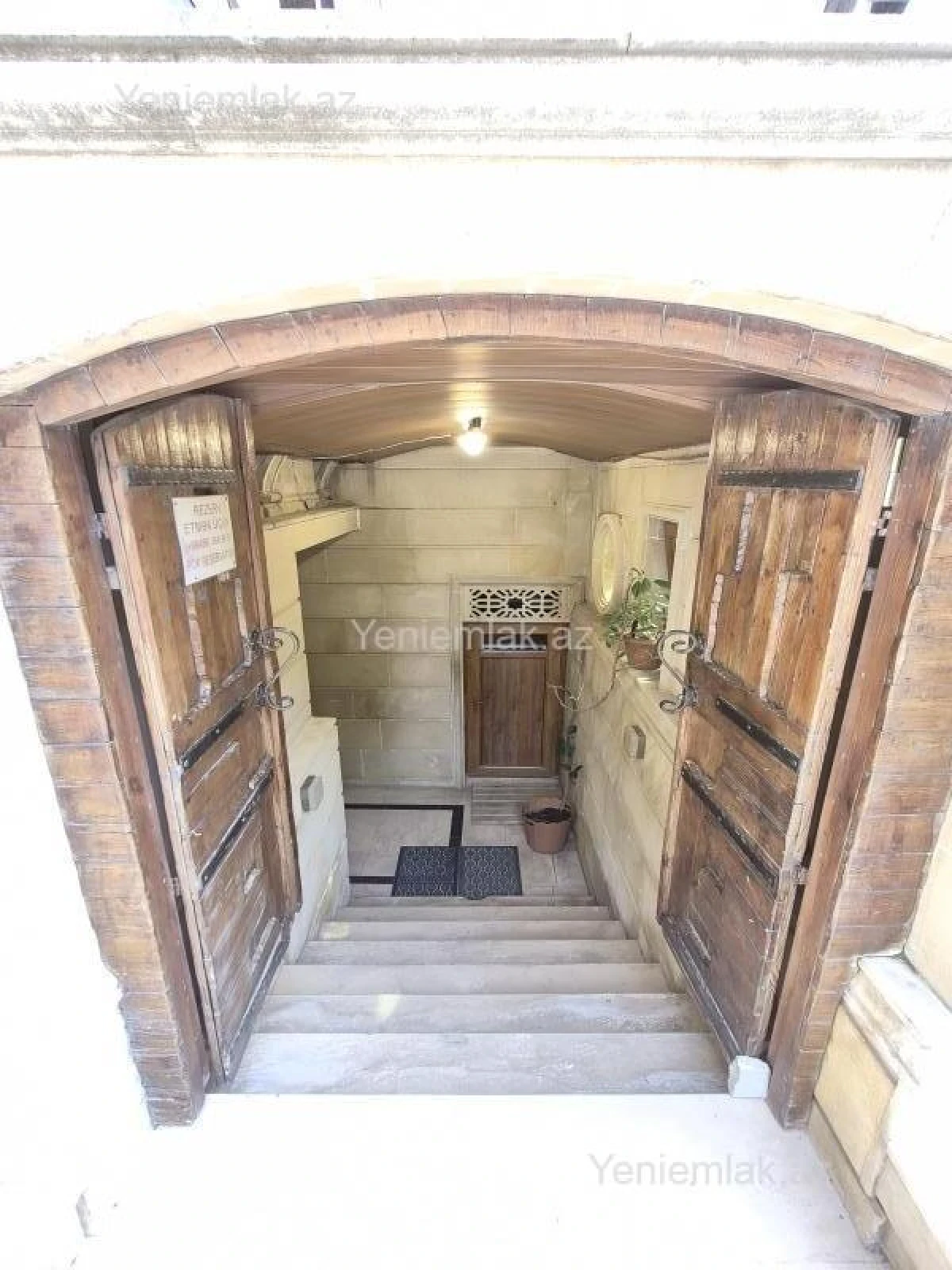 Satılır 7 otaqlı obyekt 250 m²