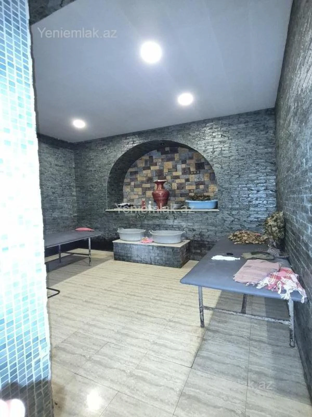 Satılır 7 otaqlı obyekt 250 m²