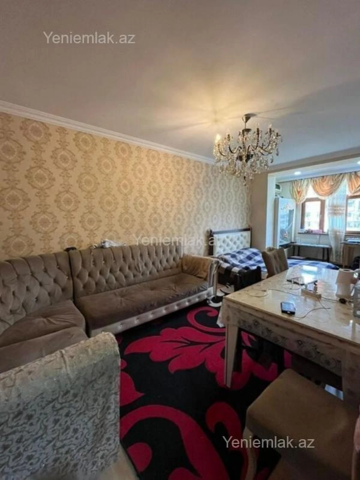 Satılır 4 otaqlı köhnə tikili 120 m²