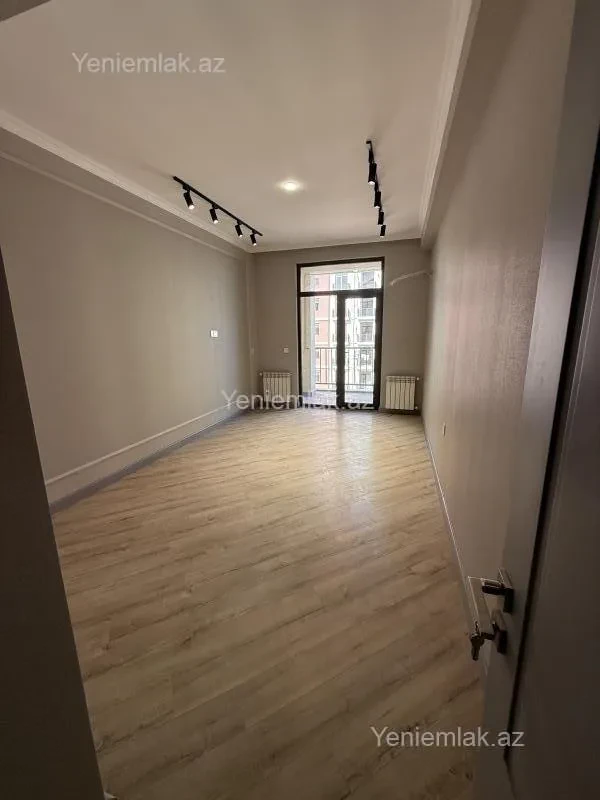 Satılır 2 otaqlı yeni tikili 63 m²