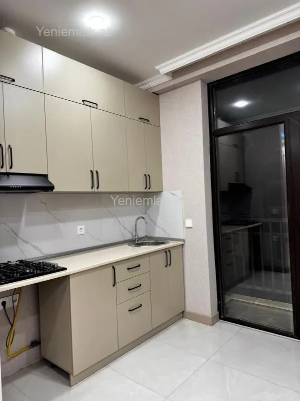 Satılır 2 otaqlı yeni tikili 63 m²