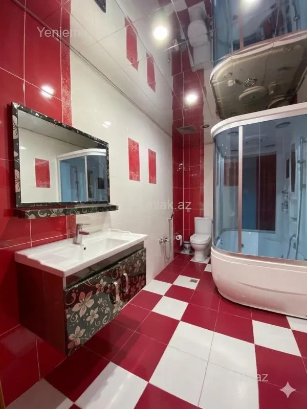 Satılır 3 otaqlı yeni tikili 125 m²