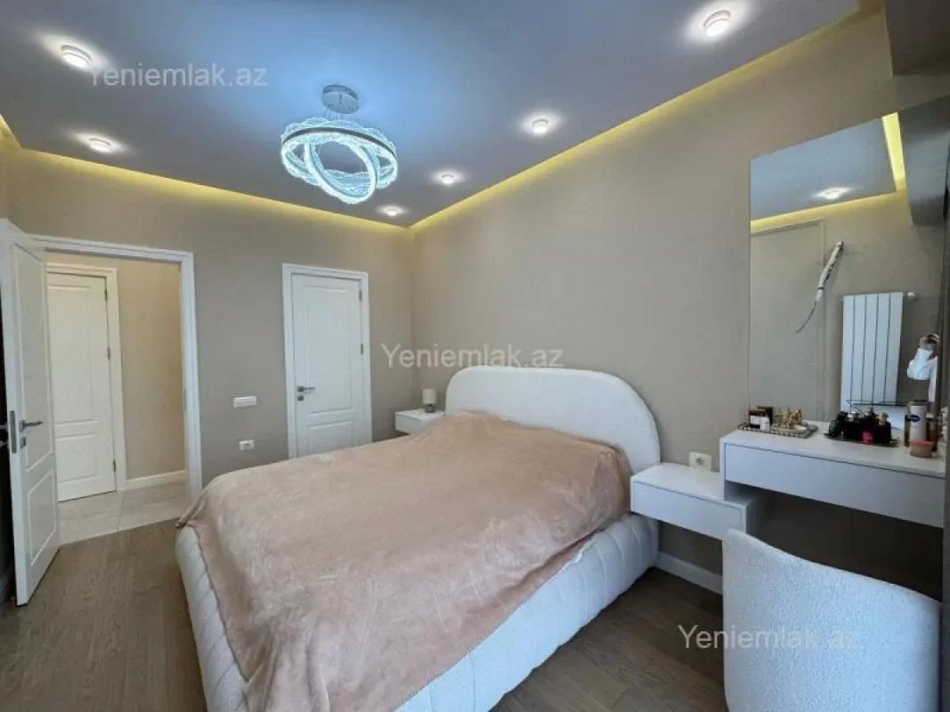 Satılır 3 otaqlı yeni tikili 86 m²