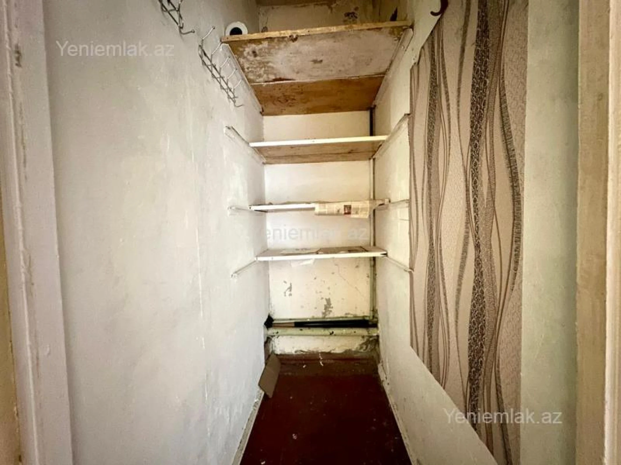 Satılır 2 otaqlı köhnə tikili 65 m²