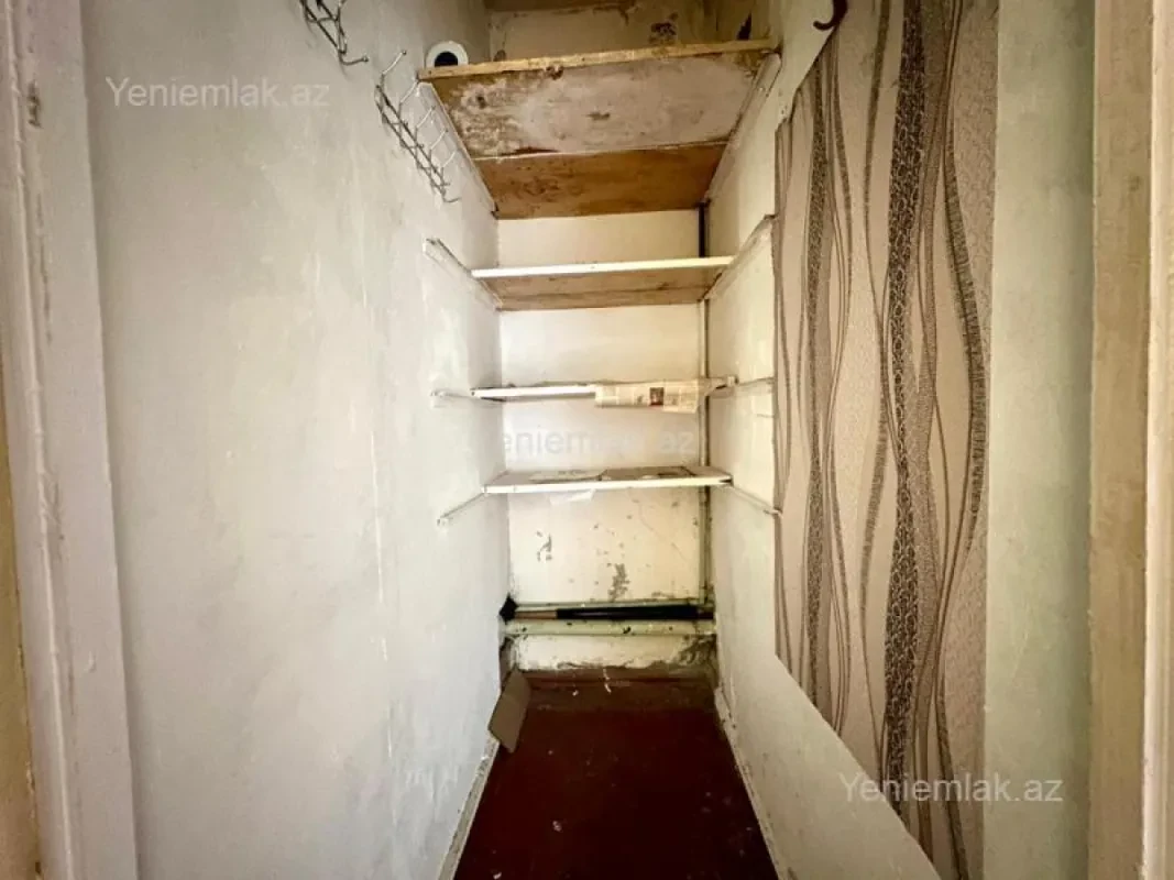 Satılır 2 otaqlı köhnə tikili 65 m²