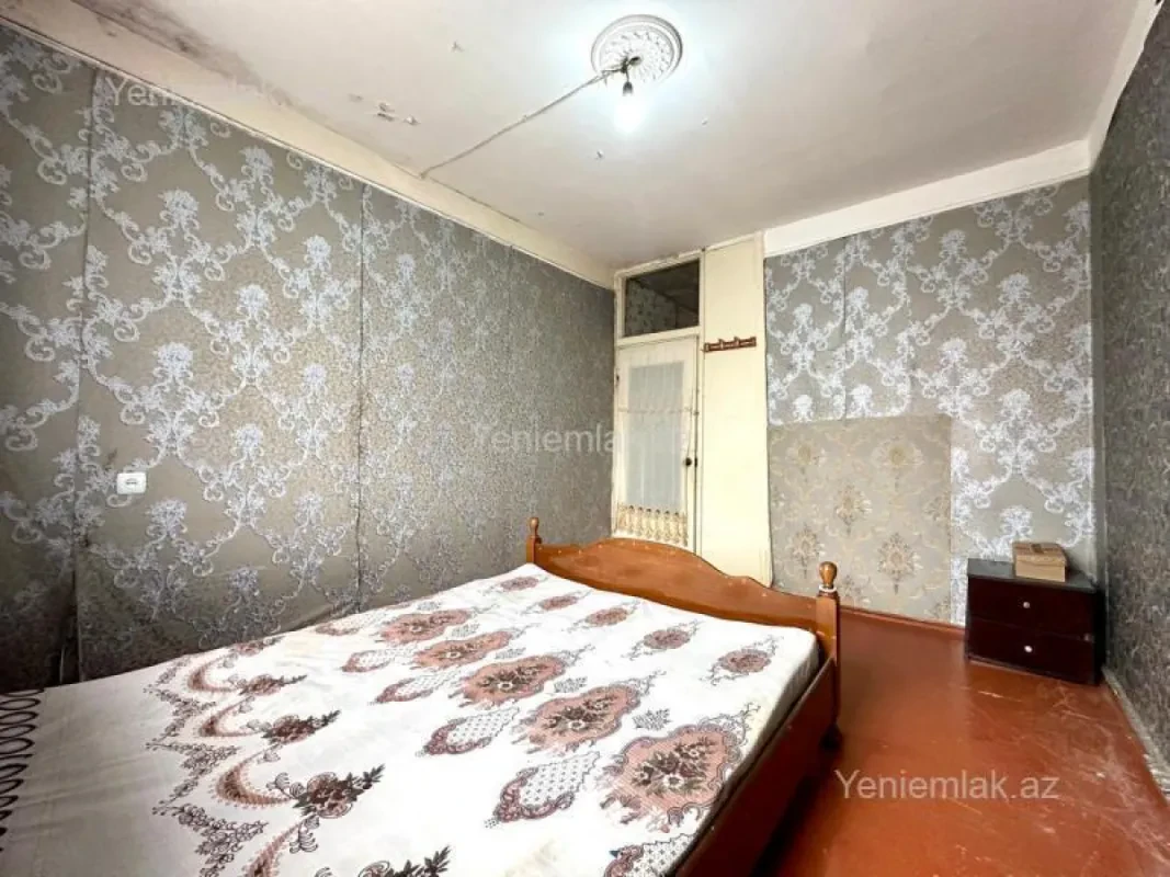 Satılır 2 otaqlı köhnə tikili 65 m²