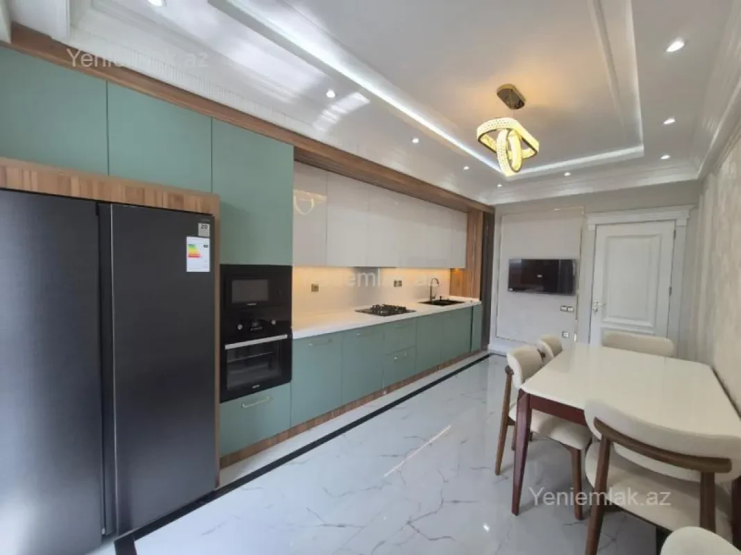 Satılır 4 otaqlı yeni tikili 174 m²