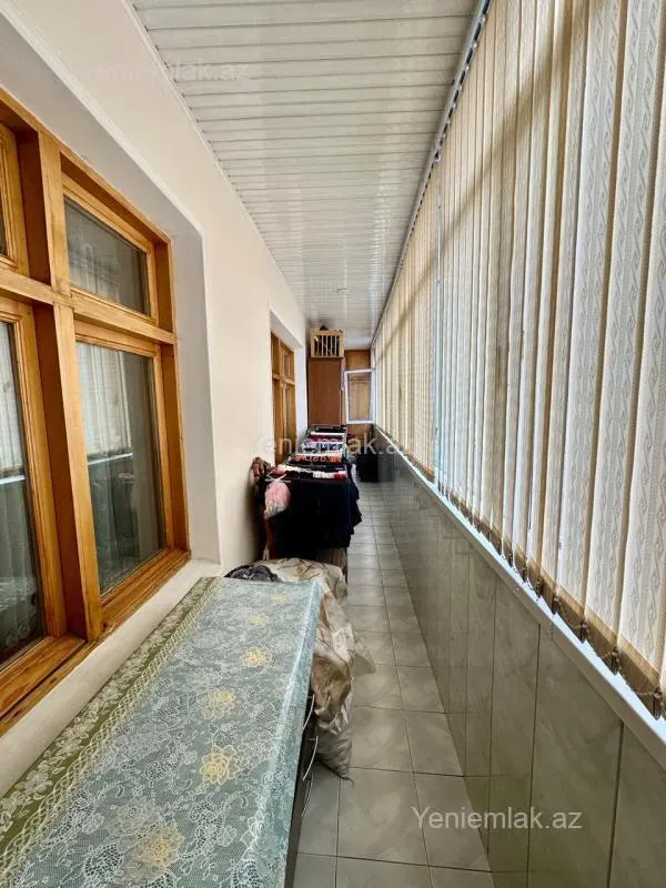 Satılır 5 otaqlı köhnə tikili 130 m²