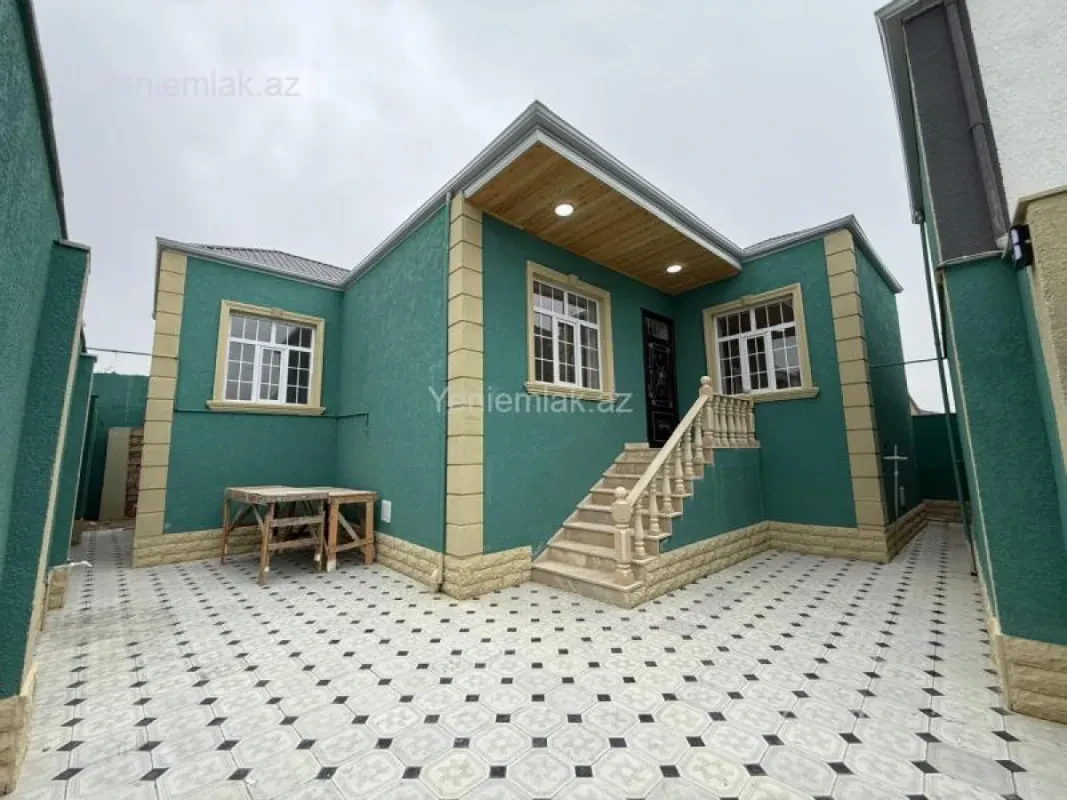 Satılır 4 otaqlı həyət evi 120 m²
