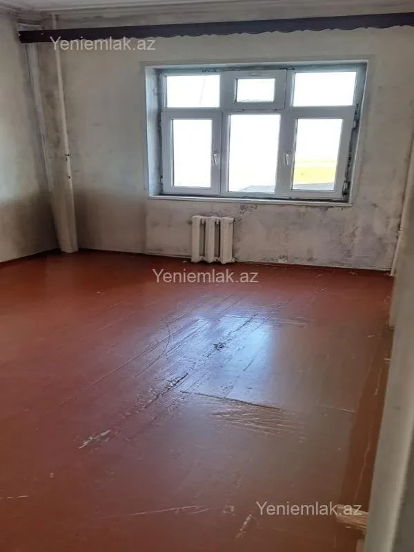 Satılır 2 otaqlı köhnə tikili 60 m²