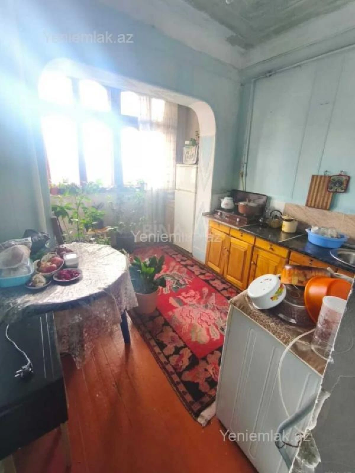 Satılır 2 otaqlı köhnə tikili 60 m²