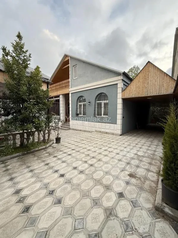 Satılır 5 otaqlı həyət evi 180 m²