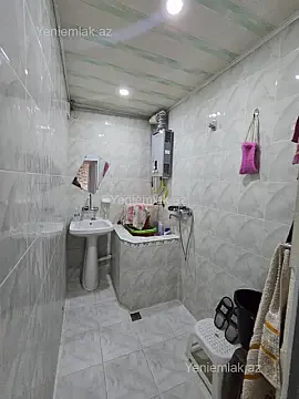 Satılır 2 otaqlı köhnə tikili 65 m²