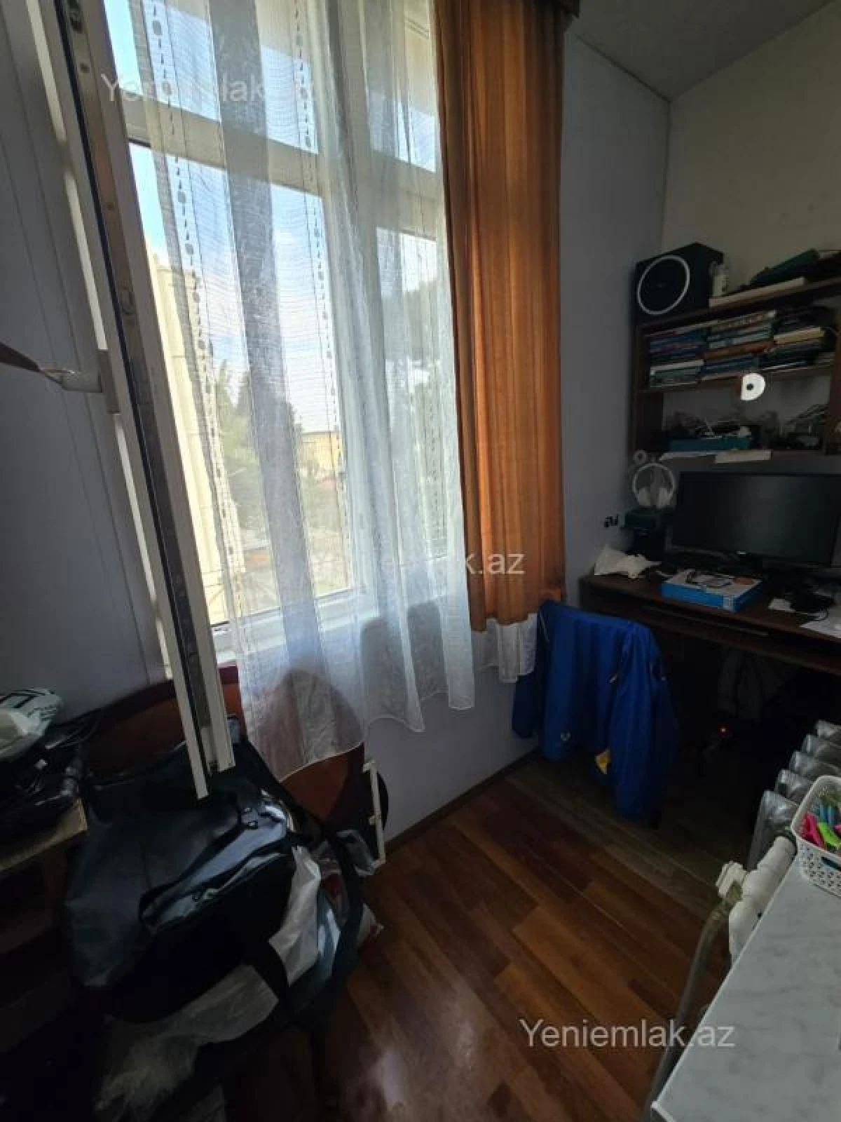 Satılır 2 otaqlı köhnə tikili 65 m²