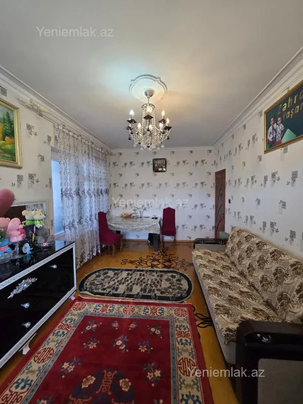 Satılır 2 otaqlı köhnə tikili 65 m²