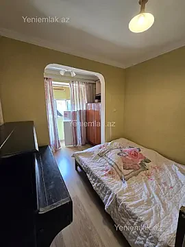 Satılır 2 otaqlı köhnə tikili 40 m²