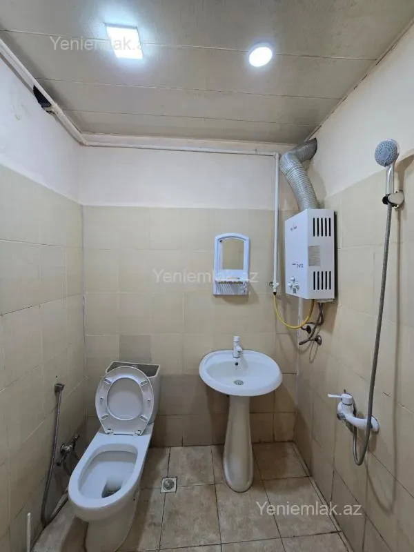 Satılır 2 otaqlı köhnə tikili 40 m²
